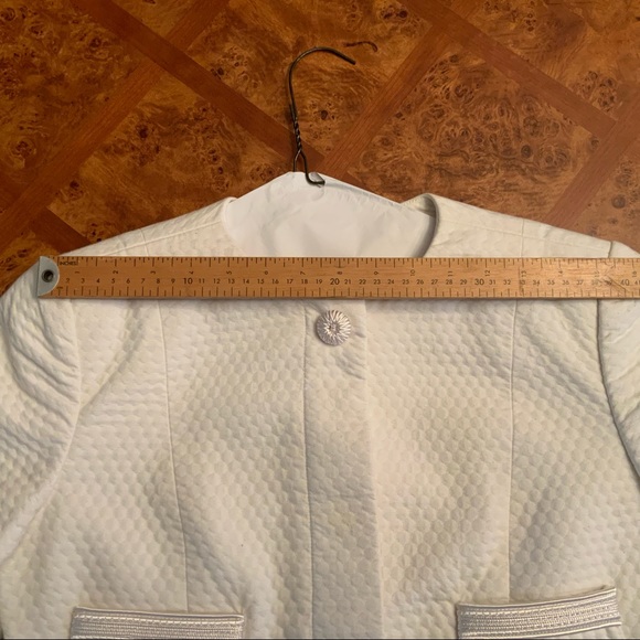 Oscar de la Renta Suit - Picture 2 of 6